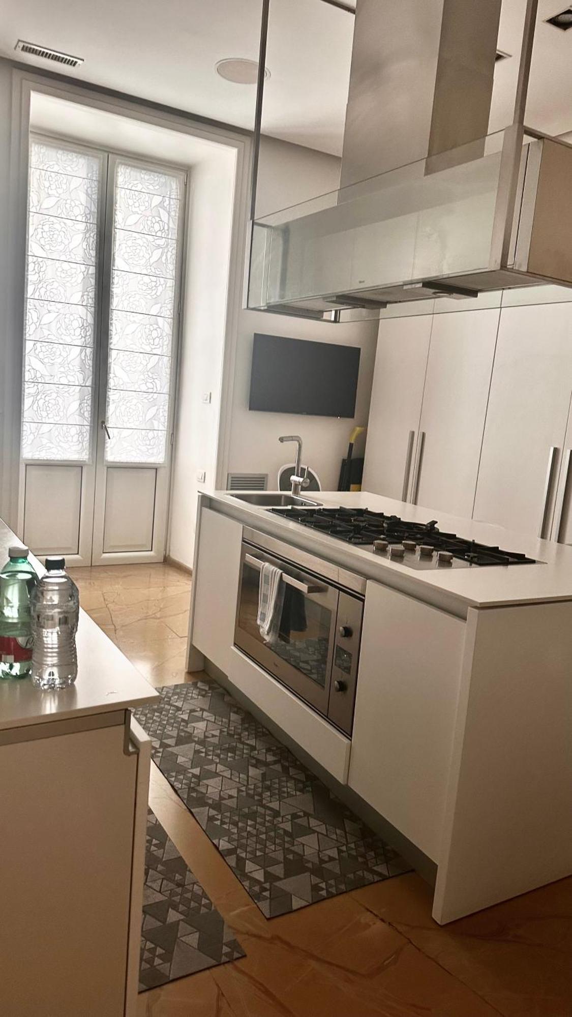 Luxury House With Parking Appartamento Napoli